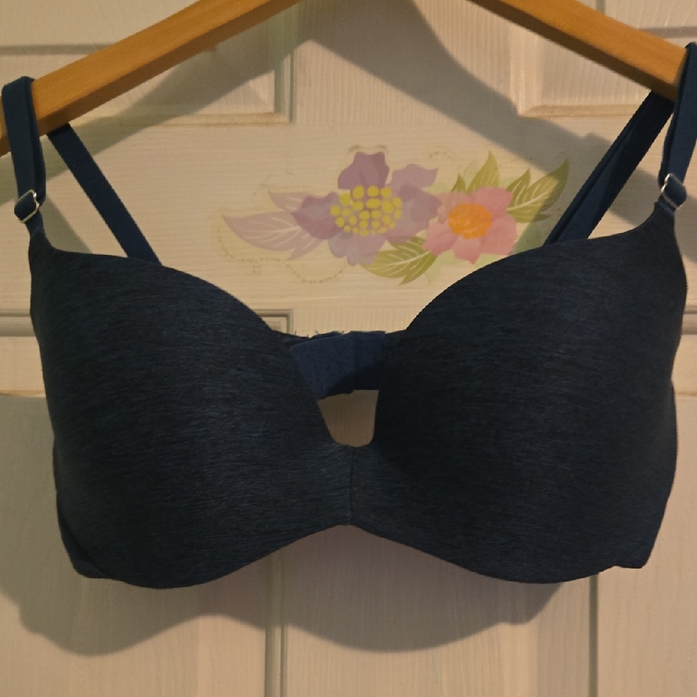 PINK Victoria's Secret Navy Bra